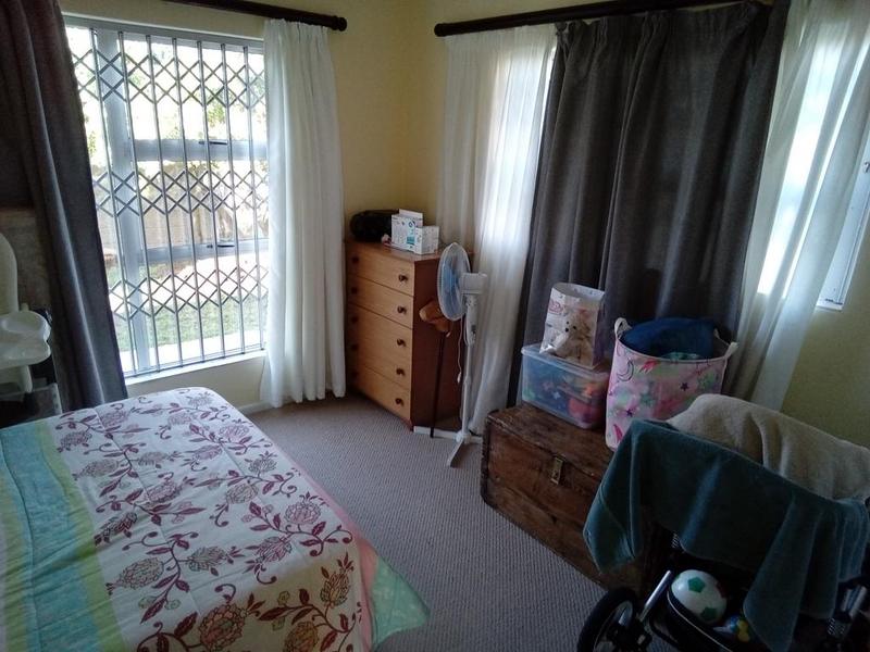 3 Bedroom Property for Sale in Boggomsbaai Western Cape